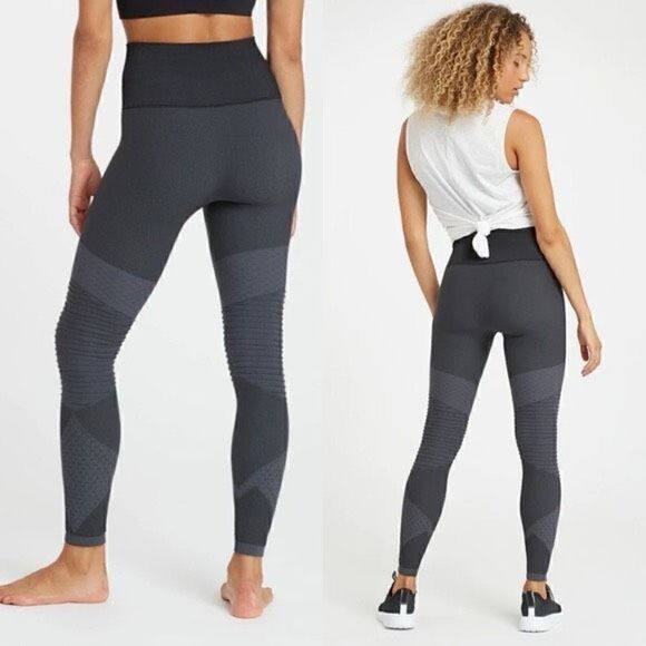 SPANX very black Look At Me Now seamless moto leggings XS new - Picture 2 of 12